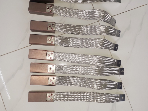 Chổi than công nghiệp :EG4, EG0, RE60, E50,RC53, KD5883K…