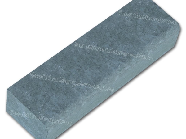 Đá bó vỉa xanh rêu vo 15x18 – bền chắc, thẩm mỹ, hoàn thiện cảnh quan