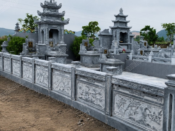Lan can đá xanh đen họa tiết tứ quý – tinh xảo, bền đẹp cho công trình